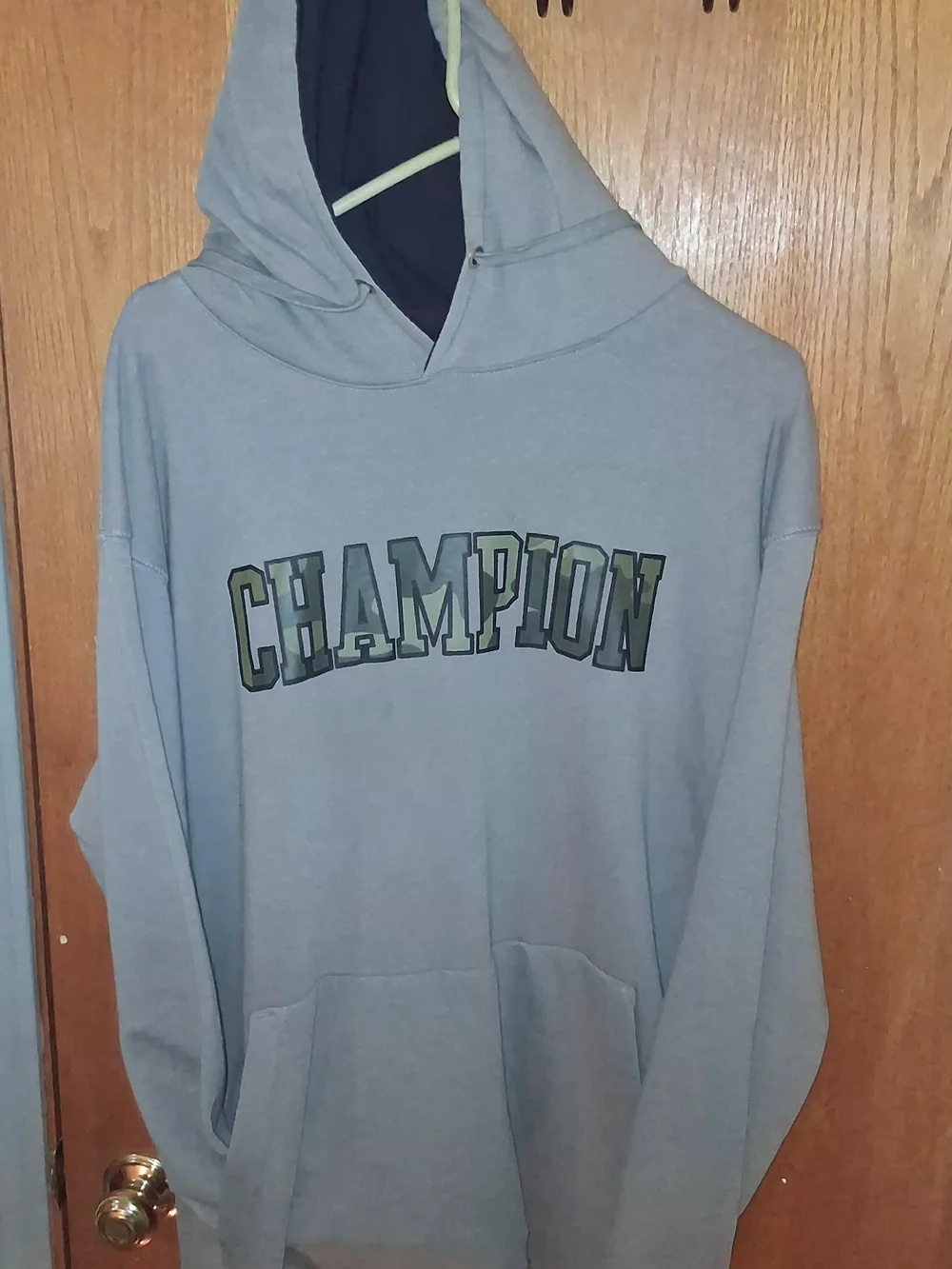 Champion Men's Light Gray Crewneck Hoodie with Logo